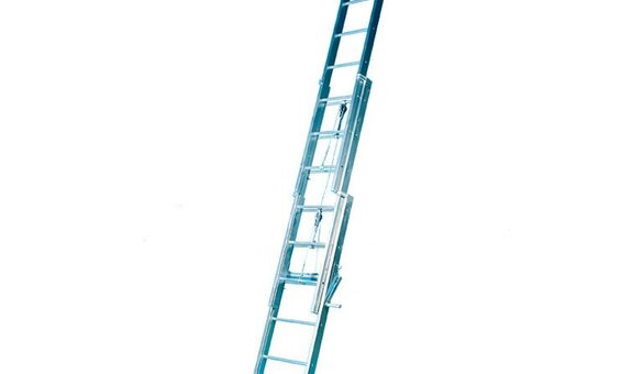 Трехсекционная лестница SVELT ARGANELLO 3x14 ступеней