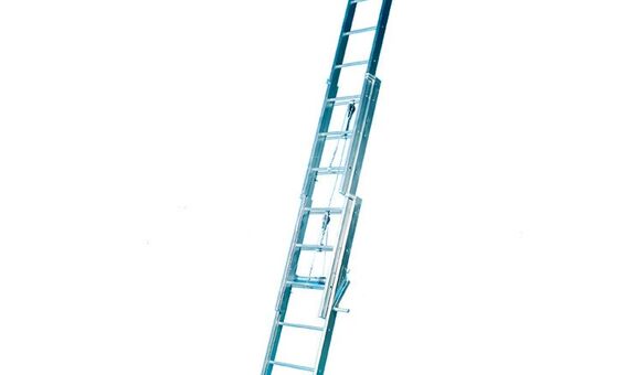 Трехсекционная лестница SVELT ARGANELLO 3x16 ступеней